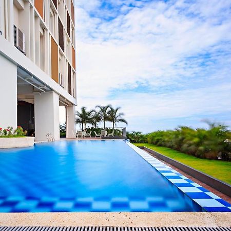 Eon Centennial Soho Hotel Cebu Extérieur photo