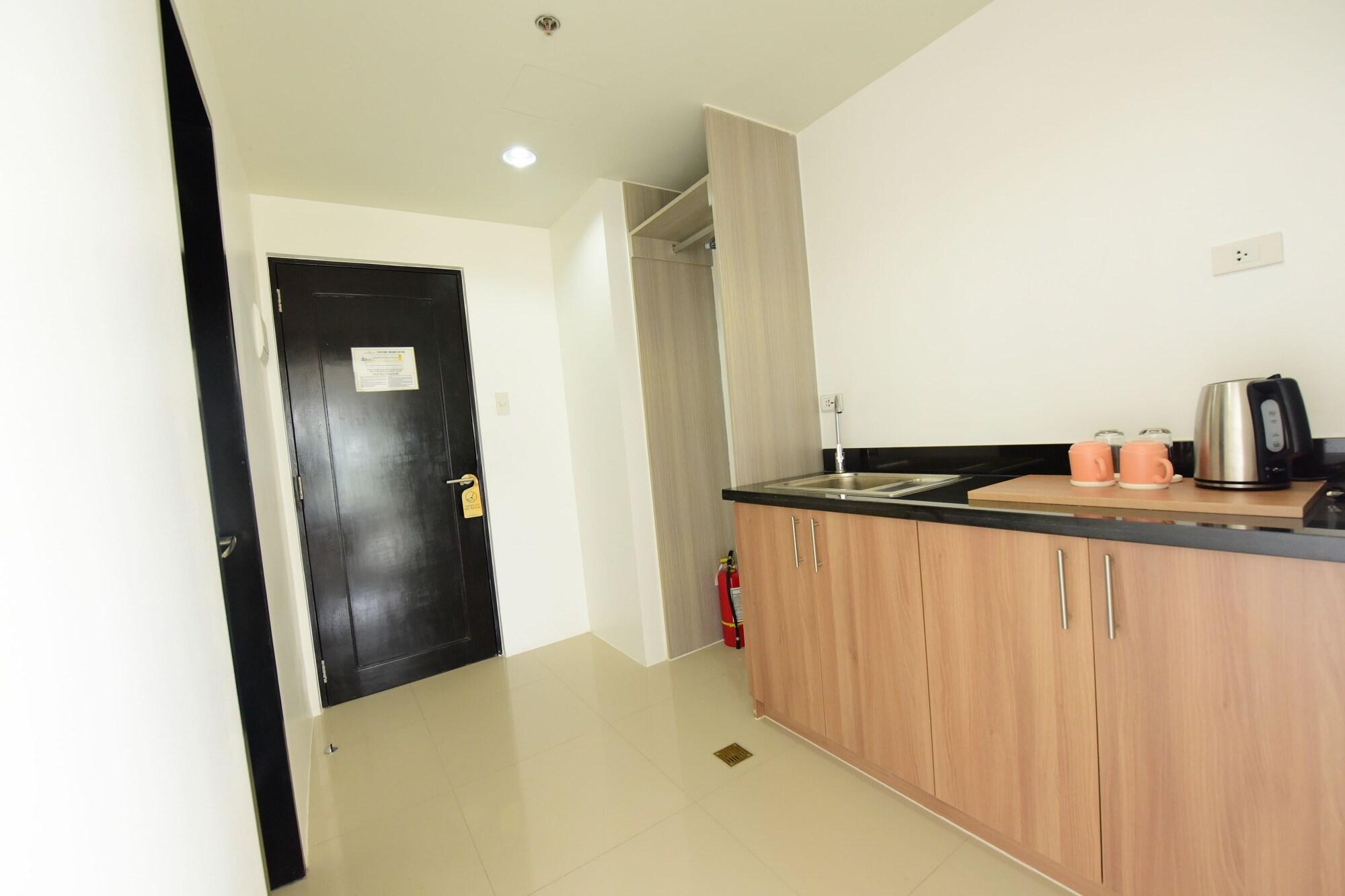Eon Centennial Soho Hotel Cebu Extérieur photo